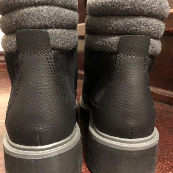 Clarks Collection Lace-up Water Resistant Boots - Picture 3 of 6